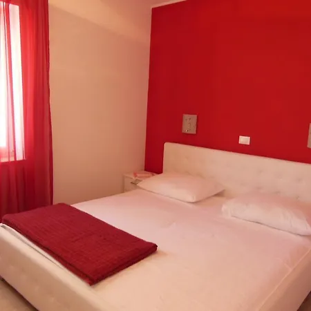 Apartament One-bedroom In Valbandon Viii *